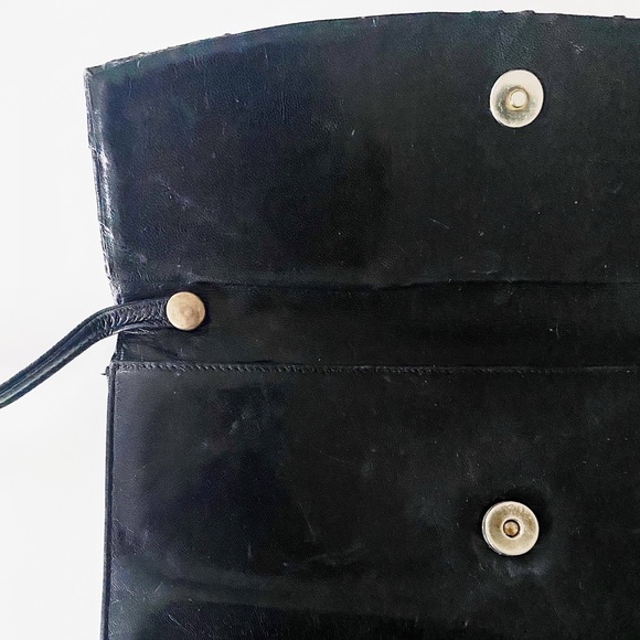 70s vtg black leather snakeskin envelope clutch - crossbody strap - Picture 6 of 11